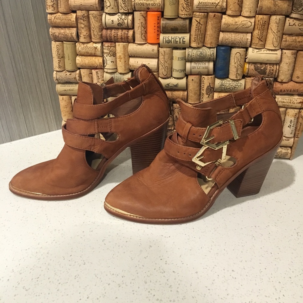 Gianni bini booties!